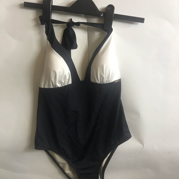 New 6 Assorted Swim suite One PC - Picture 7 of 8